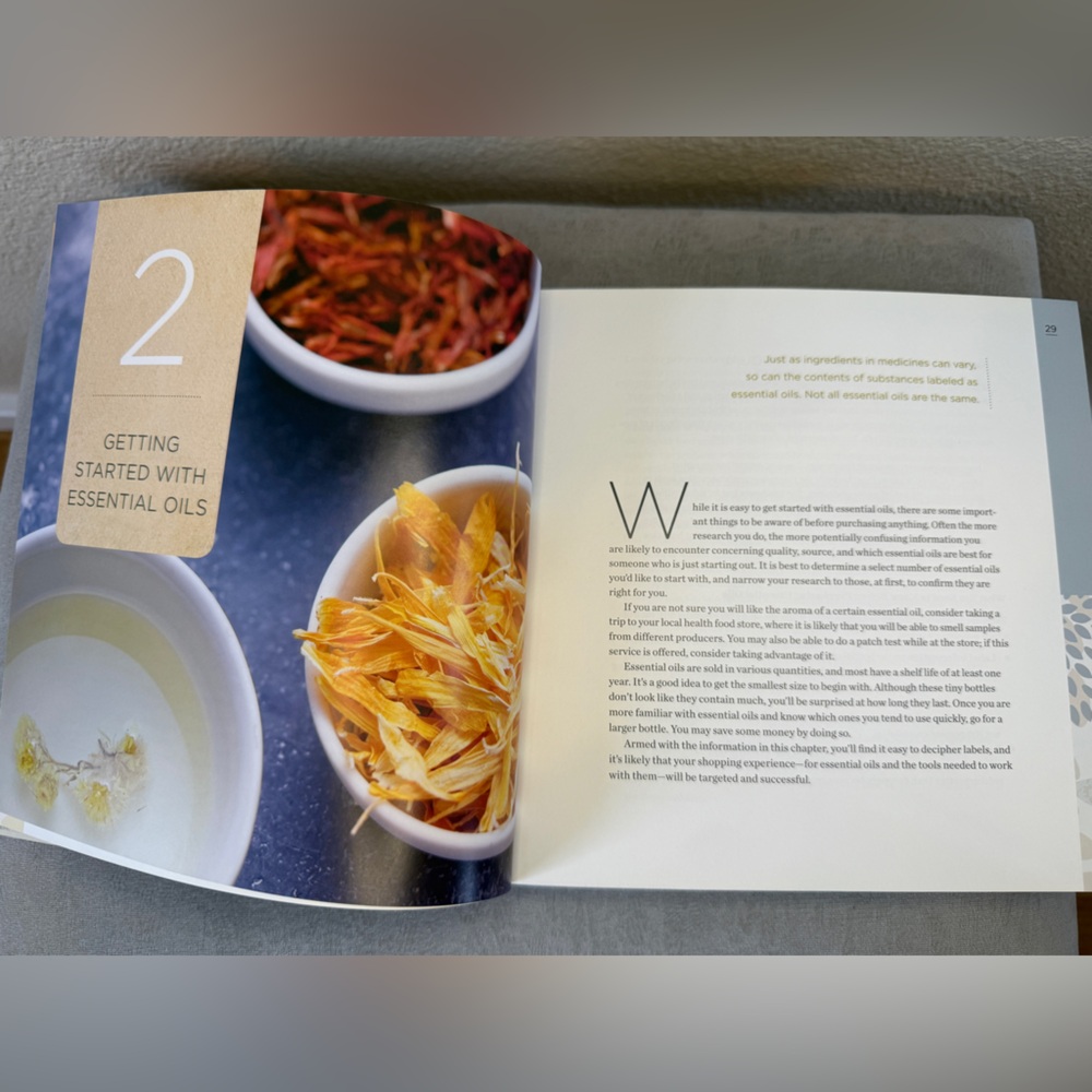 Essential Oils Natural Remedies A-to-Z Book - Picture 10 of 16